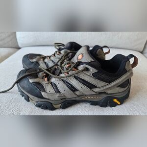 Merrell Men's Black and Gray Hiking Shoes Size 9